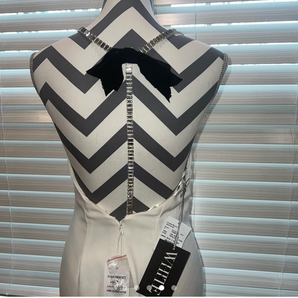 Vera Wang Vintage Bridal Dress - Picture 4 of 11